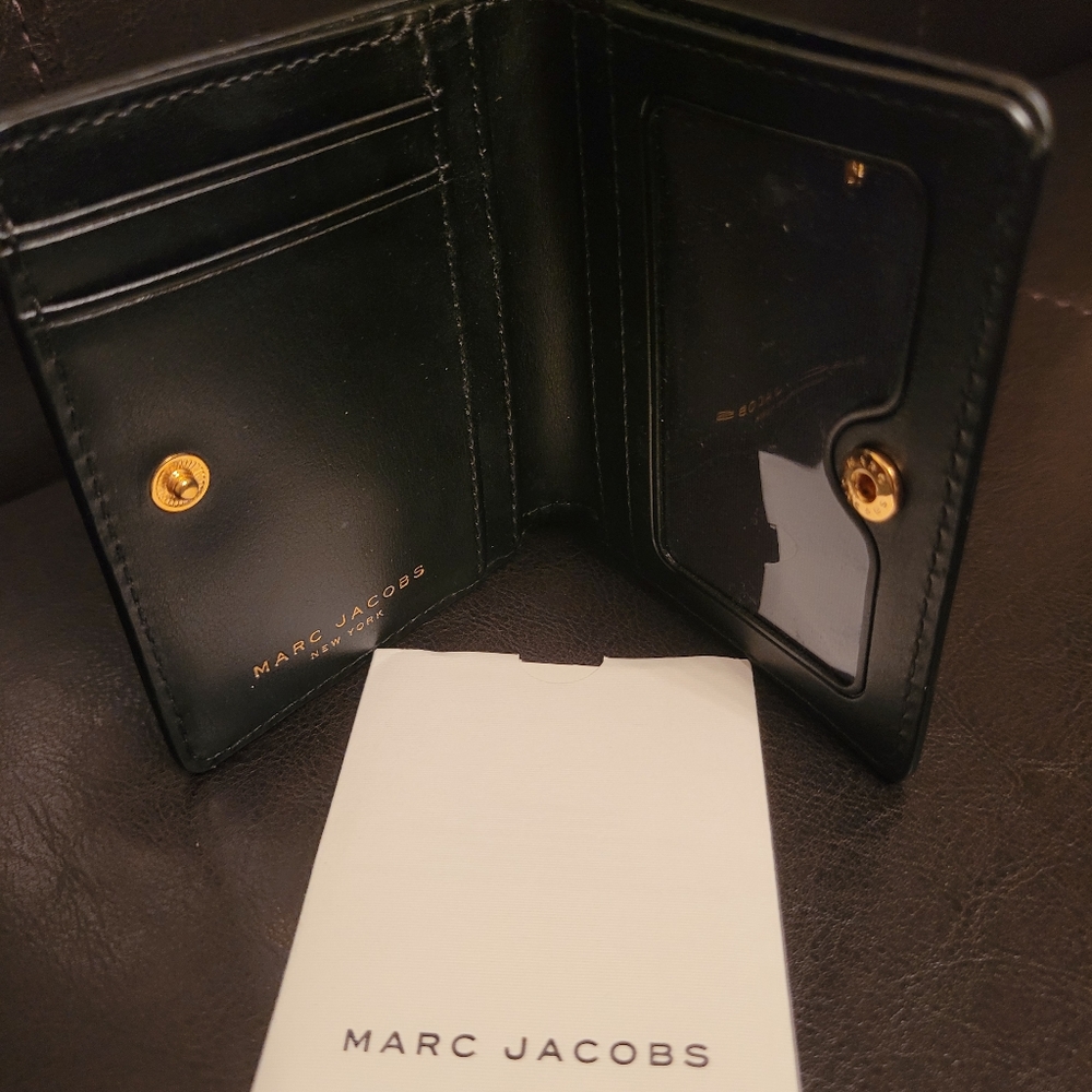 Marc Jacobs Wallet - Picture 3 of 7